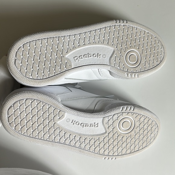 Reeboks - Picture 4 of 5